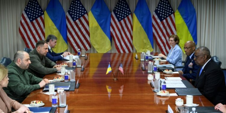 अमेरिकाले युक्रेनलाई थप २.३ अर्ब डलर सैन्य सहयोग गर्ने