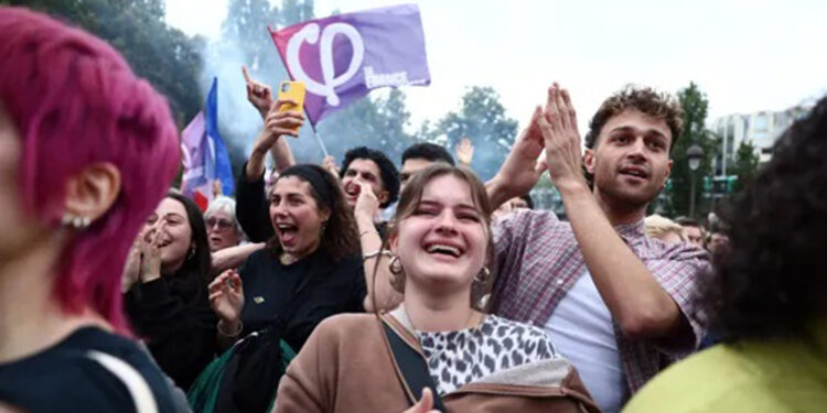 फ्रान्सको आम निर्वाचनमा वामपन्थी गठबन्धनको अग्रता