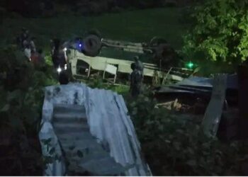 डोटीमा बस दुर्घटना हुँदा १७ जना घाइते