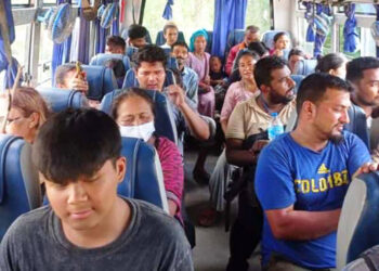 अलपत्र एक सय ४८ यात्रुलाई सशस्त्रको गाडीमा काठमाडौँ ल्याइयो