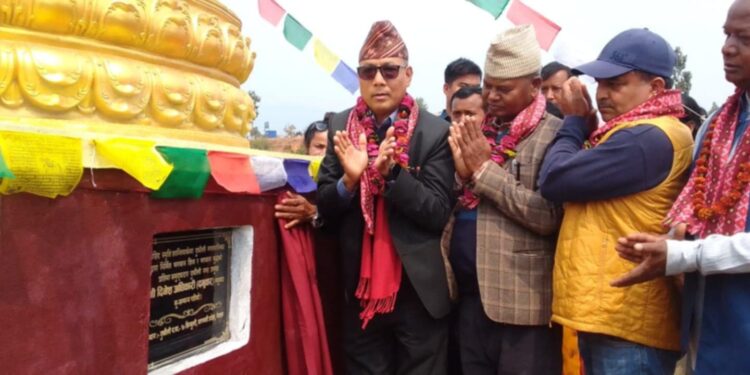 दुुधौली नगरपालिद्वारा शिव र बुुद्ध भगवानको मुुर्ती अनावरण