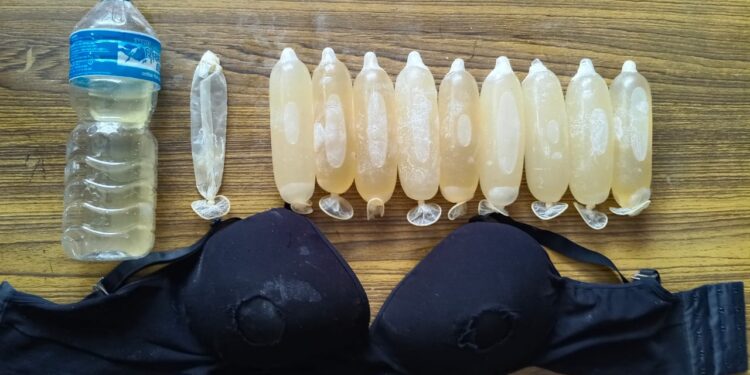 ब्रा भित्र २ किलो कोकिन लुकाएर तस्करी प्रयास, ब्राजिलियन महिला त्रिभुवन विमानस्थलमा पक्राउ