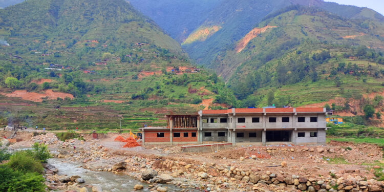 बजेट अभावमा अलपत्र अस्पताल