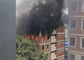 कीर्तिपुर नगरपालिकाको भवनमा प्रदर्शनकारीद्वारा आगजनी